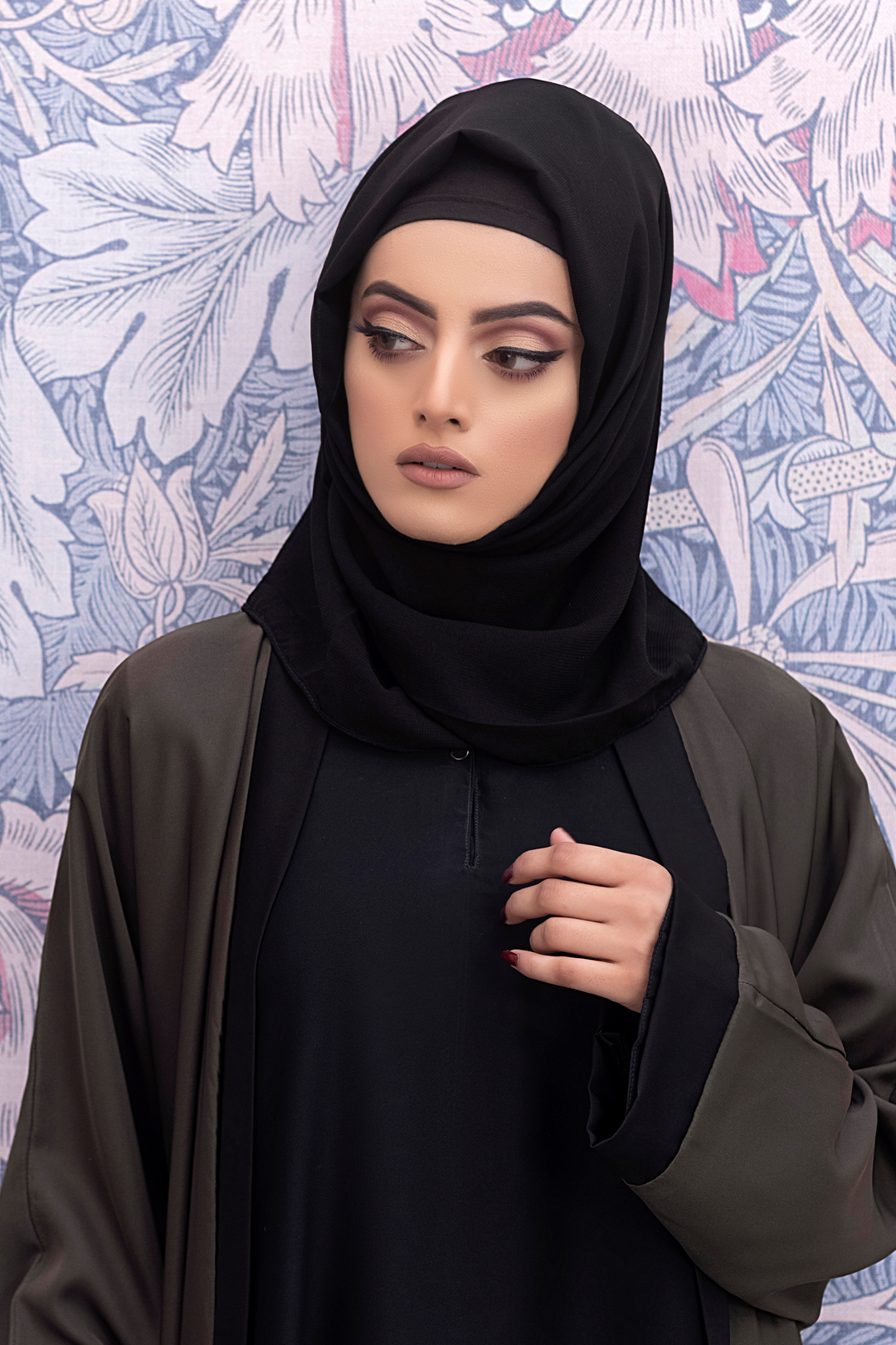 Ziml Abaya