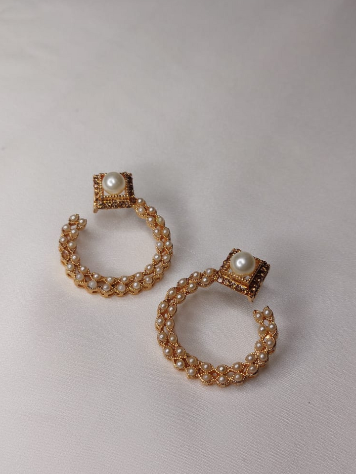 Hollow Round Pearl Earrings